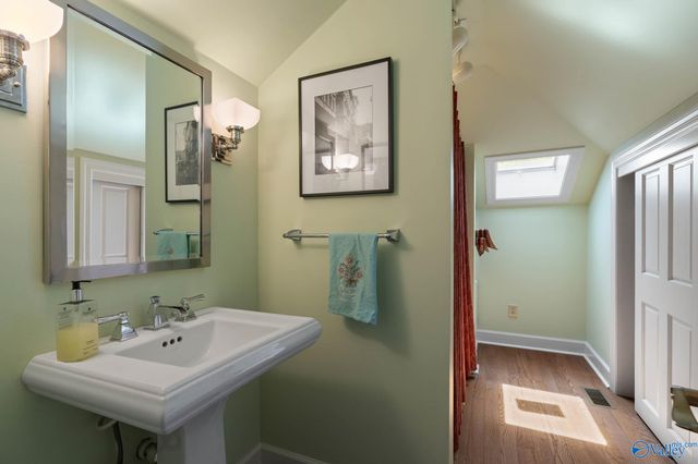 94 SE Scenic Drive SE, Huntsville, AL 35801