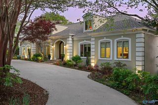 94 SE Scenic Drive SE, Huntsville, AL 35801