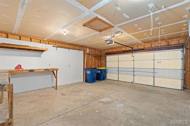 907 Westbrook Drive, Warrenton, MO 63383