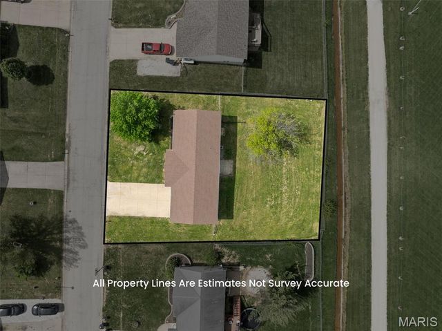 907 Westbrook Drive, Warrenton, MO 63383