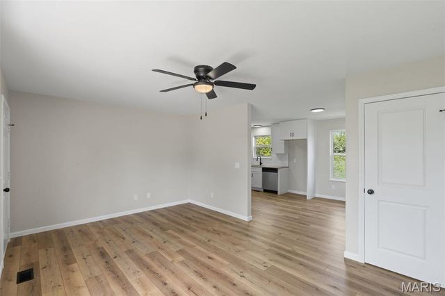 907 Westbrook Drive, Warrenton, MO 63383