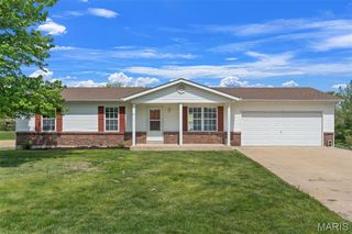 907 Westbrook Drive, Warrenton, MO 63383