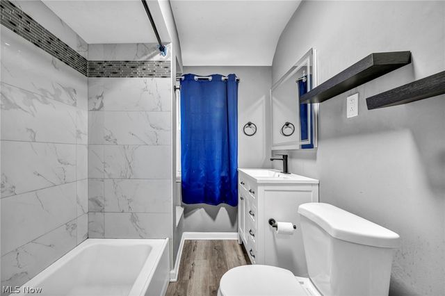 16809 Scottsdale Boulevard, Shaker Heights, OH 44120