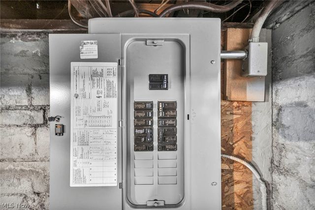 16809 Scottsdale Boulevard, Shaker Heights, OH 44120