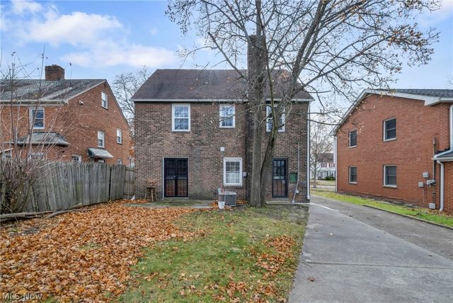 16809 Scottsdale Boulevard, Shaker Heights, OH 44120