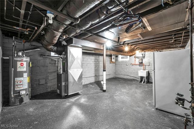 16809 Scottsdale Boulevard, Shaker Heights, OH 44120