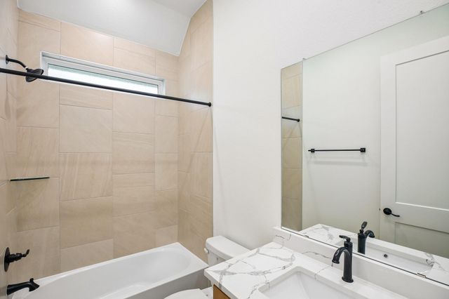 9503 Chateau Hill Drive, Manvel, TX 77578