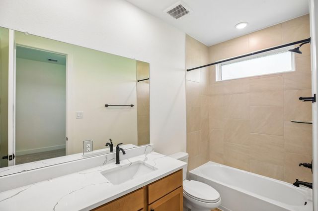 9503 Chateau Hill Drive, Manvel, TX 77578
