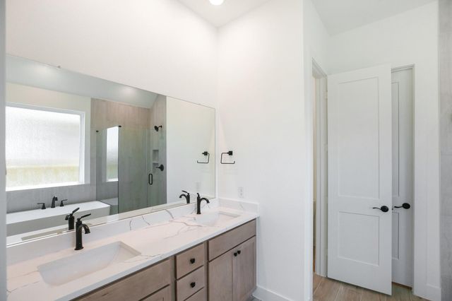 9503 Chateau Hill Drive, Manvel, TX 77578