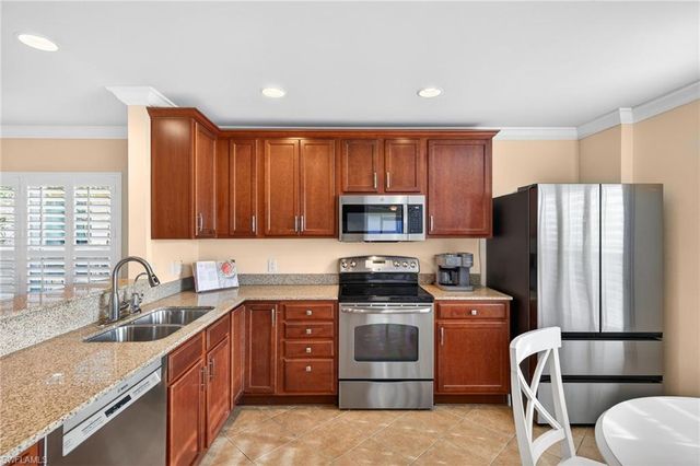 28517 Hammerhead LN, Bonita Springs, FL 34135