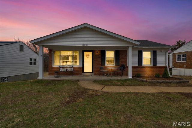 10808 Clearwater Drive, Unincorporated, MO 63123