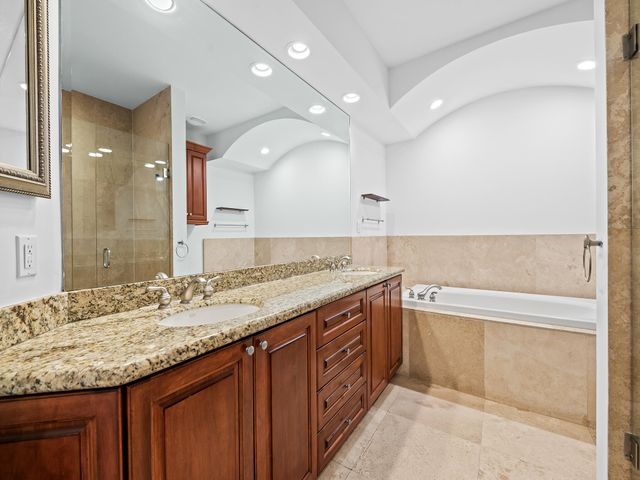 1423 NE 26th Avenue 1423, Fort Lauderdale, FL 33304