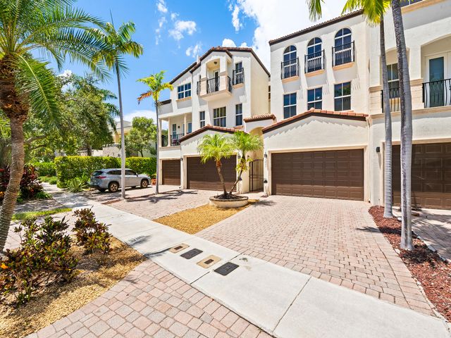 1423 NE 26th Avenue 1423, Fort Lauderdale, FL 33304