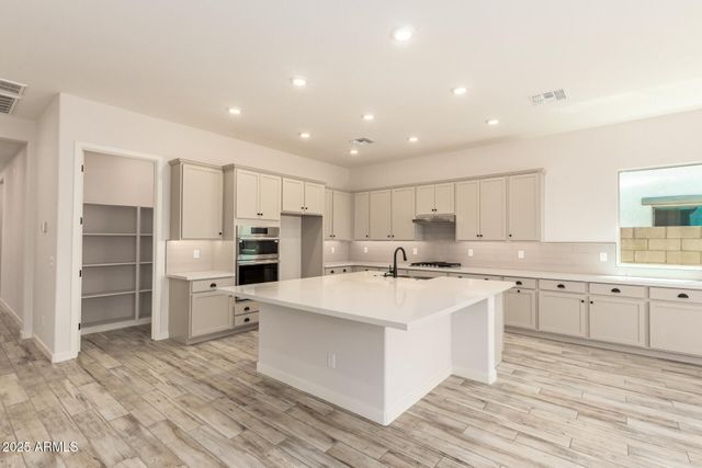 17321 W PUGET Avenue, Waddell, AZ 85355