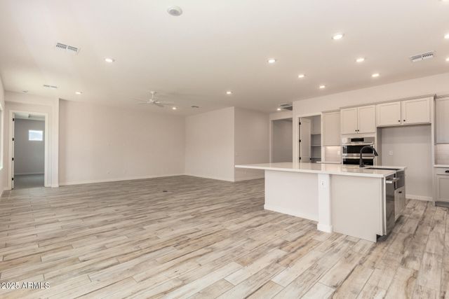 17321 W PUGET Avenue, Waddell, AZ 85355