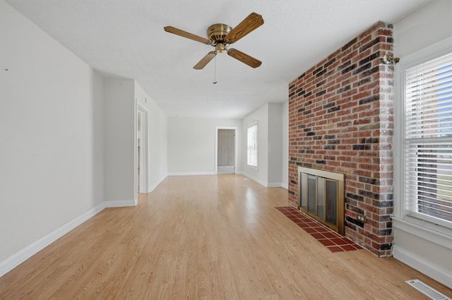 1824 N Binkley Street, Sherman, TX 75092