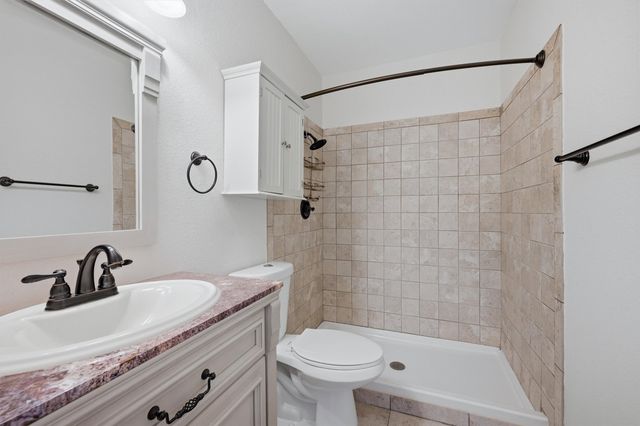 1824 N Binkley Street, Sherman, TX 75092