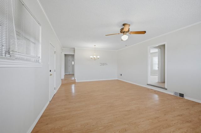 1824 N Binkley Street, Sherman, TX 75092