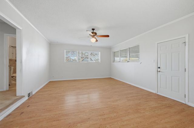 1824 N Binkley Street, Sherman, TX 75092