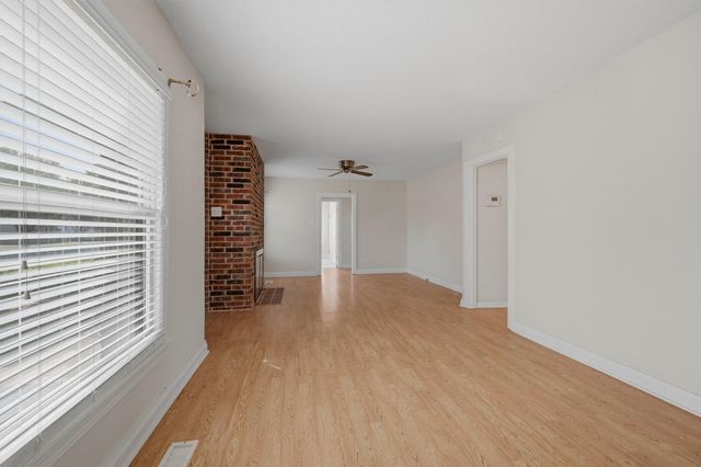 1824 N Binkley Street, Sherman, TX 75092