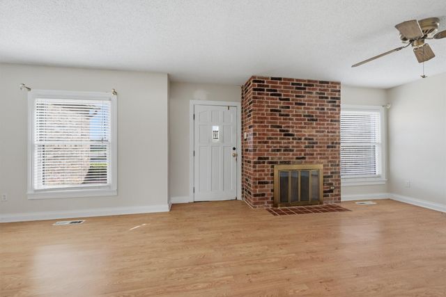 1824 N Binkley Street, Sherman, TX 75092