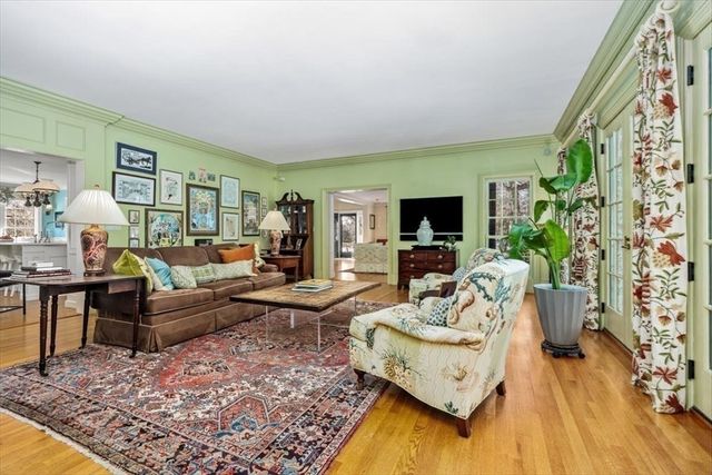 39 Bay Pond Rd, Duxbury, MA 02332