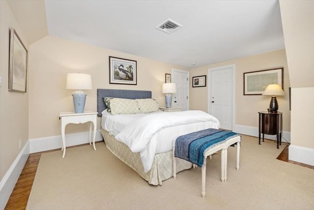 39 Bay Pond Rd, Duxbury, MA 02332