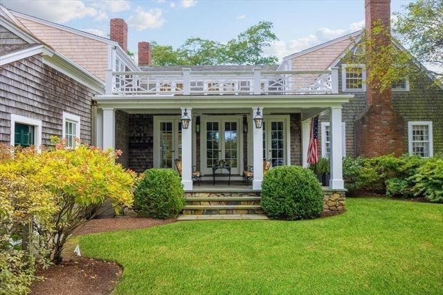 39 Bay Pond Rd, Duxbury, MA 02332