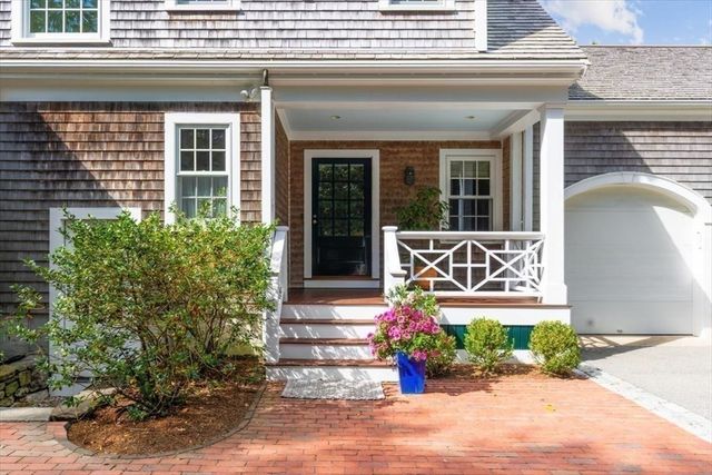 39 Bay Pond Rd, Duxbury, MA 02332