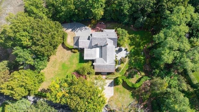 39 Bay Pond Rd, Duxbury, MA 02332