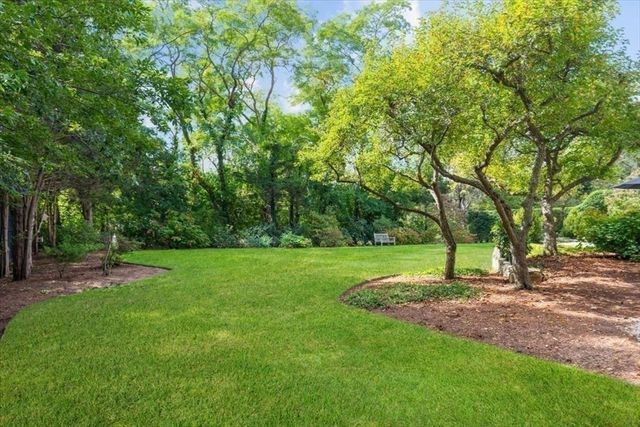 39 Bay Pond Rd, Duxbury, MA 02332