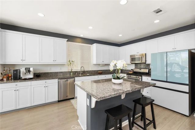 33881 Cansler Way, Yucaipa, CA 92399