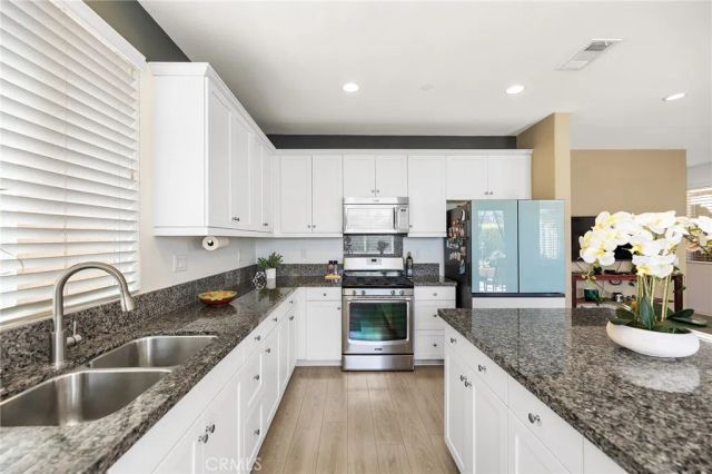 33881 Cansler Way, Yucaipa, CA 92399