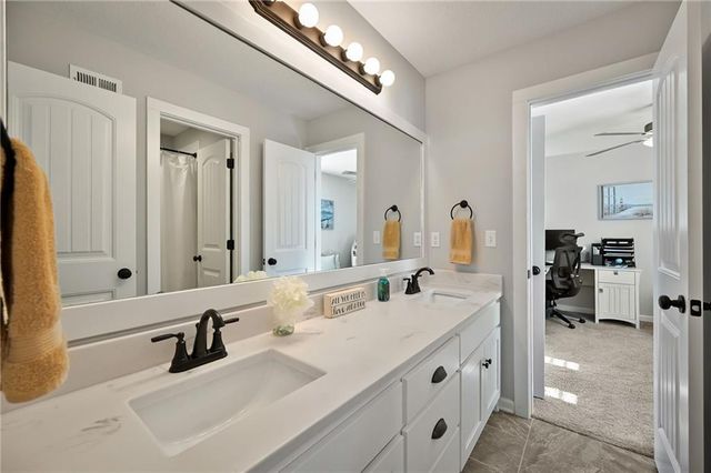 19621 W 197th Terrace, Spring Hill, KS 66083