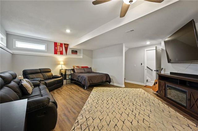 19621 W 197th Terrace, Spring Hill, KS 66083