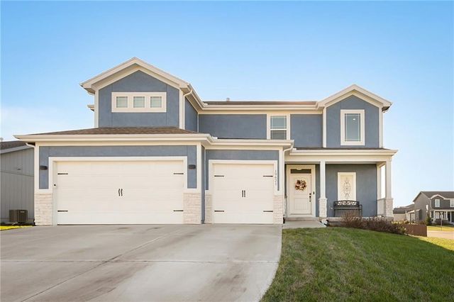 19621 W 197th Terrace, Spring Hill, KS 66083
