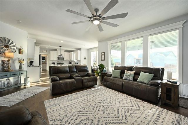 19621 W 197th Terrace, Spring Hill, KS 66083