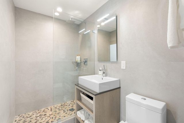 1425 Middle River Drive, Fort Lauderdale, FL 33304