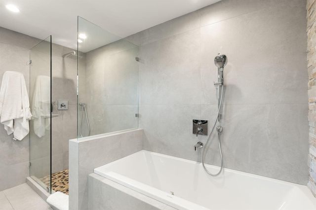 1425 Middle River Drive, Fort Lauderdale, FL 33304