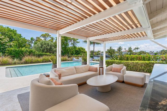 1425 Middle River Drive, Fort Lauderdale, FL 33304