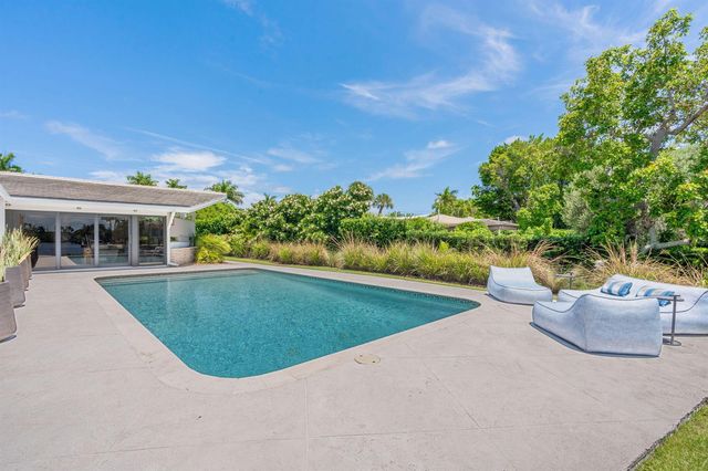 1425 Middle River Drive, Fort Lauderdale, FL 33304