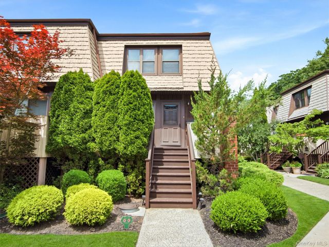 45 Heritage Drive E, New City, NY 10956