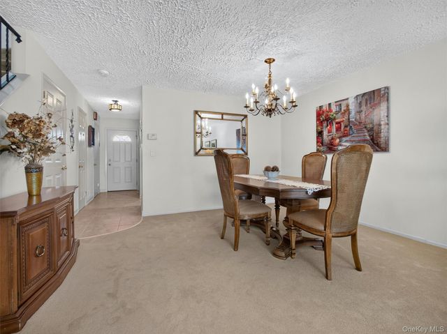 45 Heritage Drive E, New City, NY 10956
