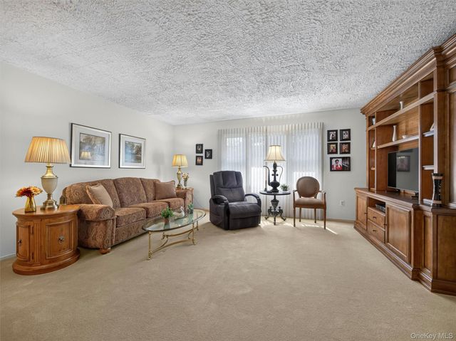 45 Heritage Drive E, New City, NY 10956