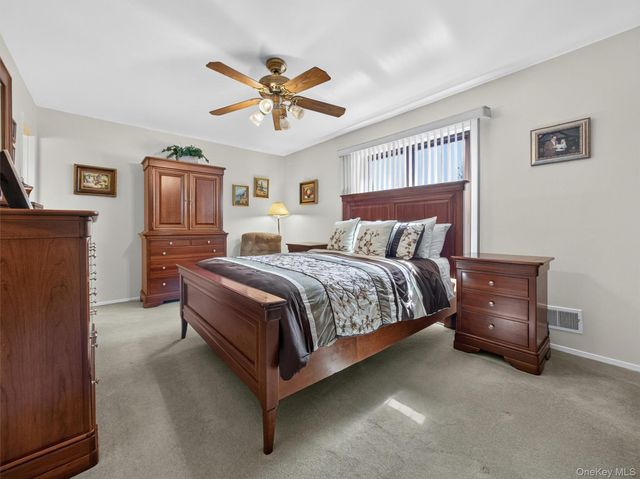 45 Heritage Drive E, New City, NY 10956