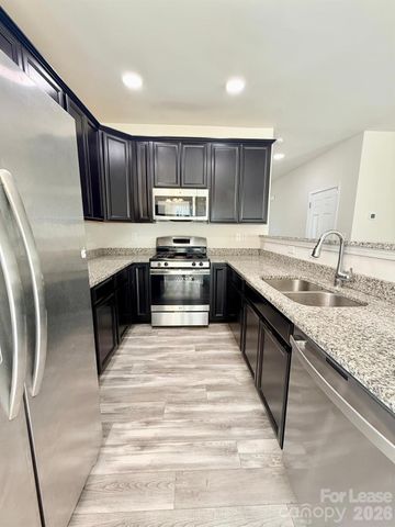 6328 Revolutionary Trail, Charlotte, NC 28217