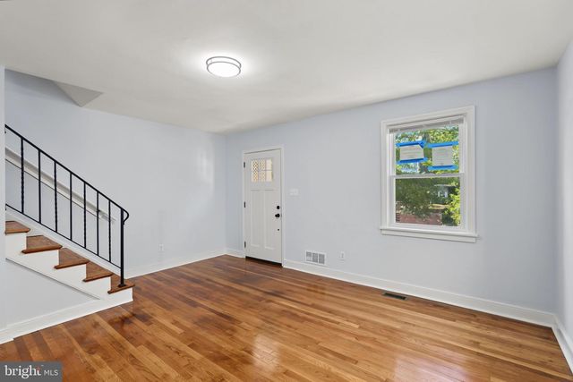 404 BURBANK ST SE, Washington, DC 20019