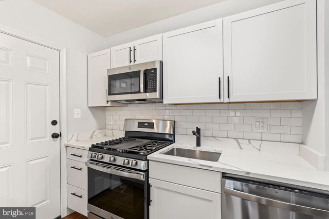 404 BURBANK ST SE, Washington, DC 20019