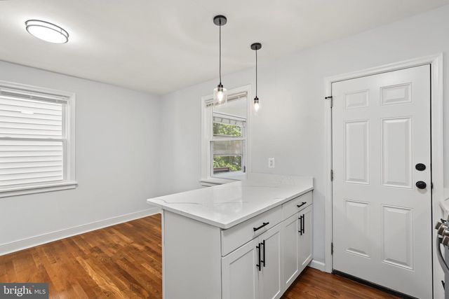 404 BURBANK ST SE, Washington, DC 20019
