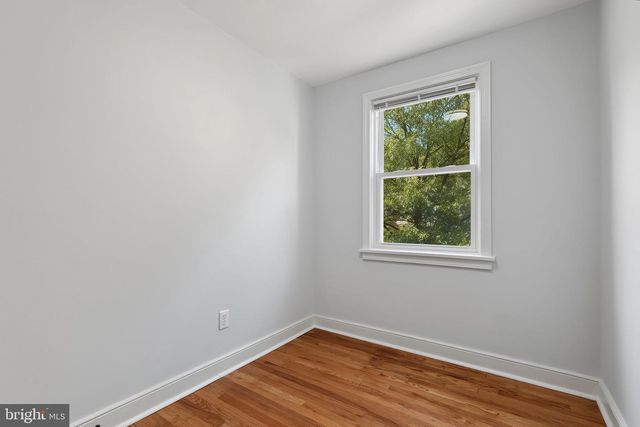 404 BURBANK ST SE, Washington, DC 20019
